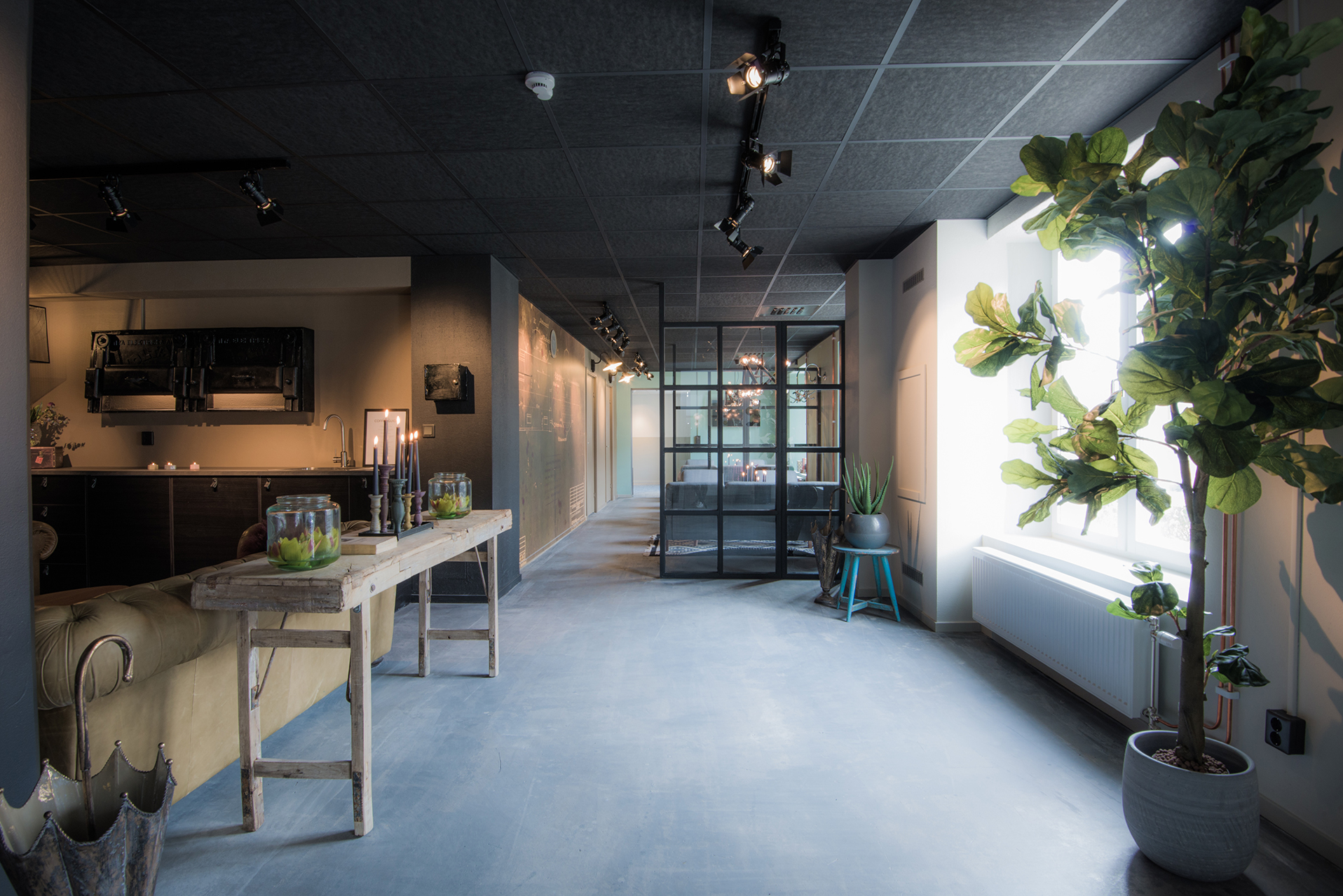 Korridor med blueprint-tapet av Voltas originalritning
